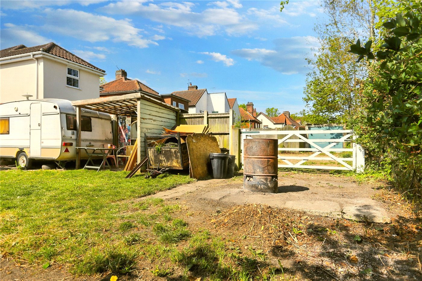 Garden/Parking